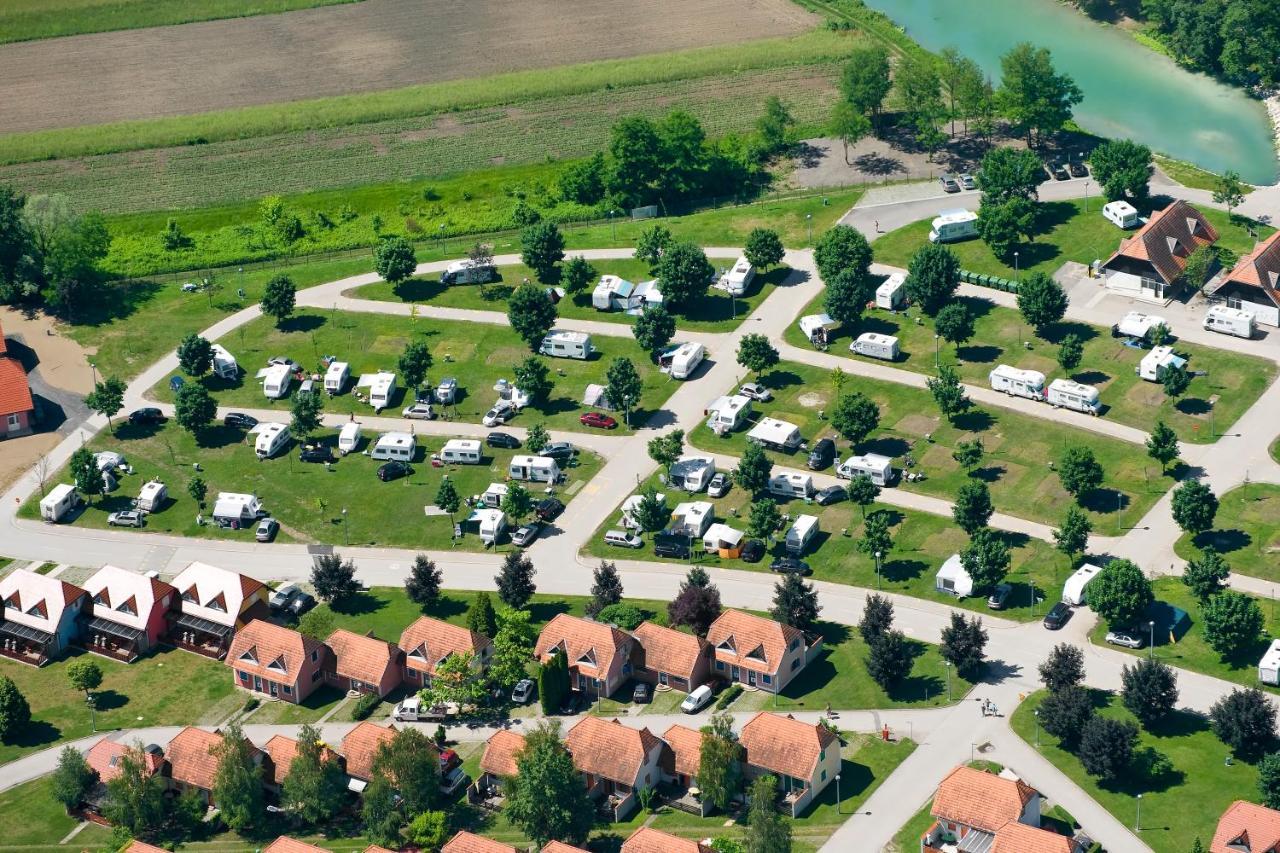 Mediteran Travel Mobile Homes In Camping Terme Catez Brezice Bagian luar foto